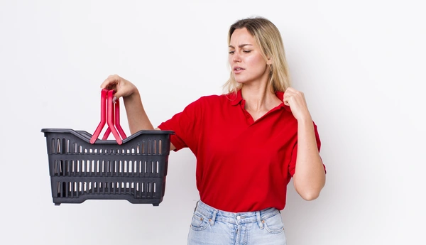 Seria maili przypominających o koszyku w 3 krokach. Schemat automatyzacji odzyskiwania porzuconych koszyków z optymalną częstotliwością maili o porzuconym koszyku (60 min, 24h, 72h).